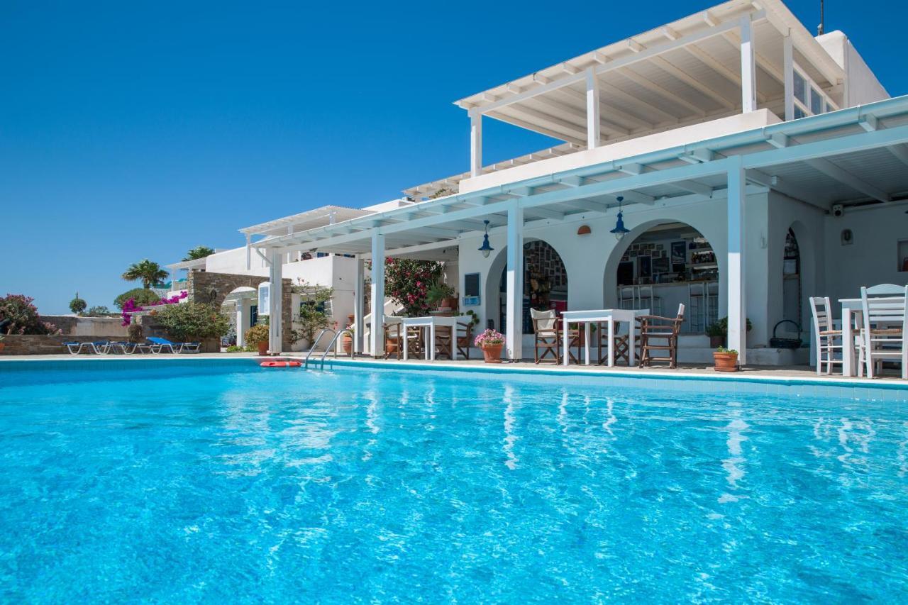 Готель Paros Philoxenia Хріссі-Акті Екстер'єр фото